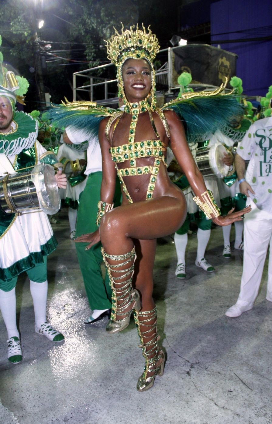 Карнавал звезды в Африке